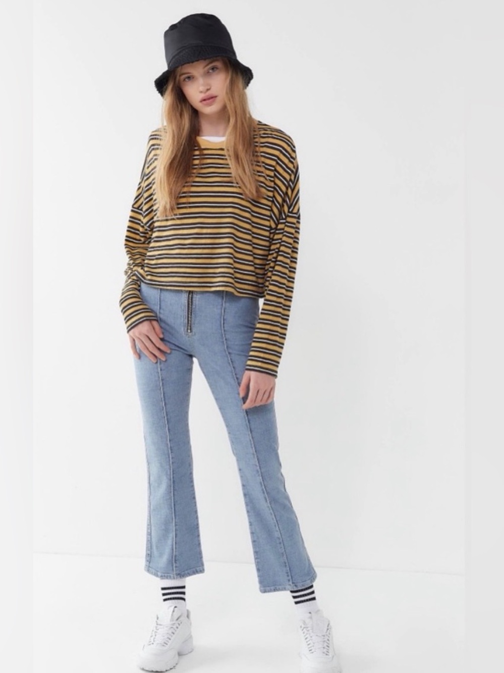 BDG Urban Outfitters Zip Front Cropped Kick Flare Cotton Light Wash 70s Jeans